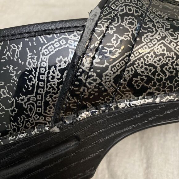 Dansko Women's Professional Metallic Floral Clog Size 39 Nursing US 8.5-9 - Picture 9 of 16